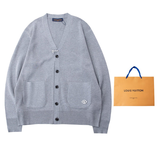 MINIMALIST STREET STYLE