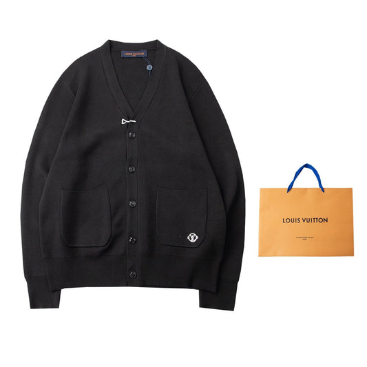 MINIMALIST STREET STYLE