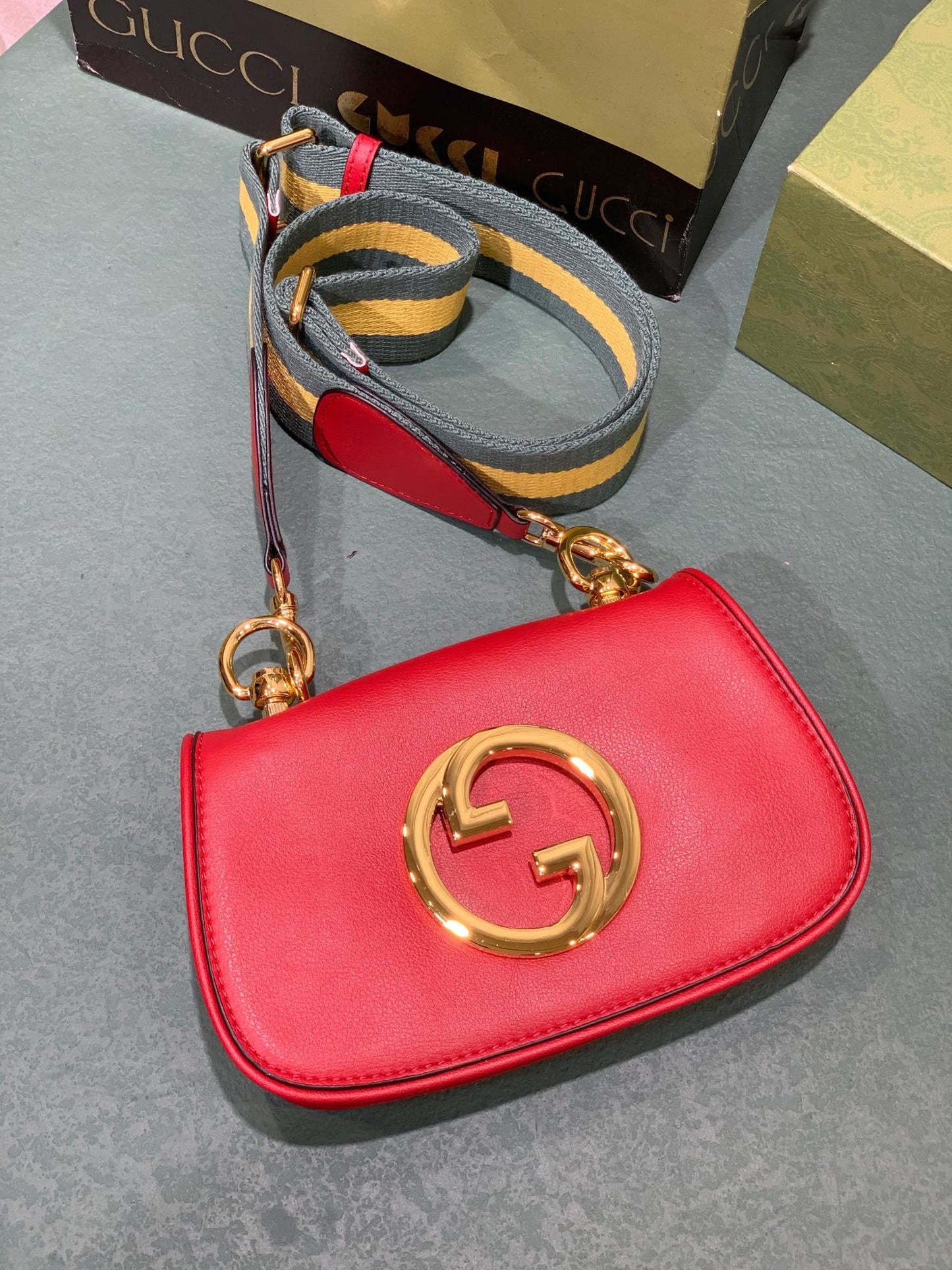 Chic & Stylish Bags