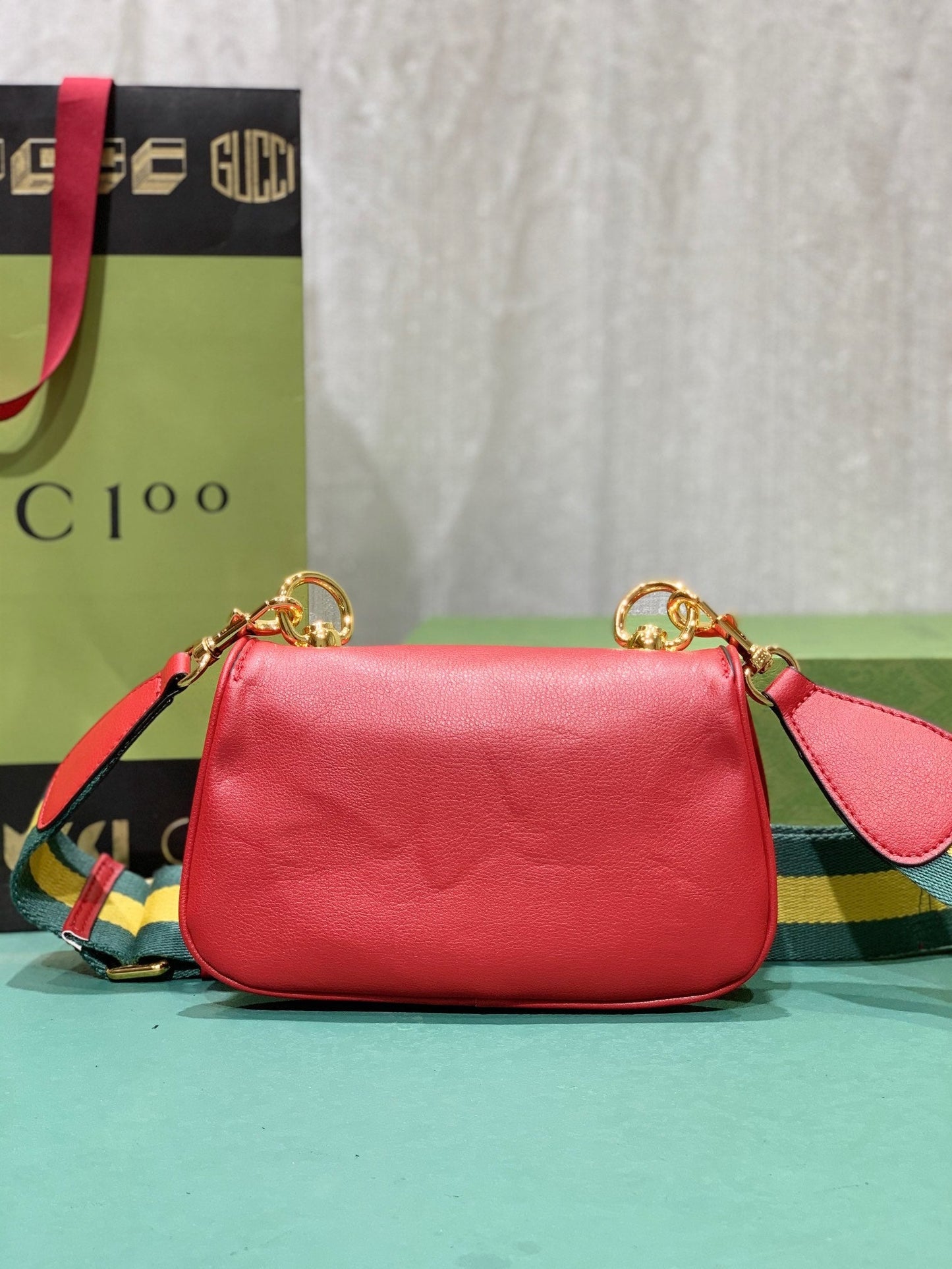 Chic & Stylish Bags