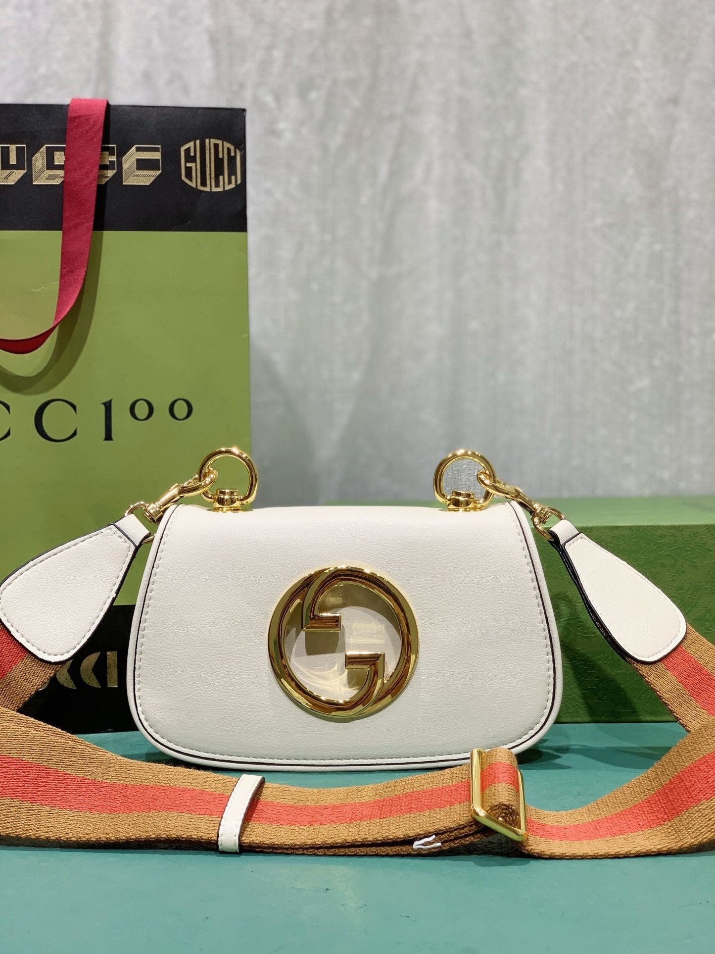 Chic & Stylish Bags