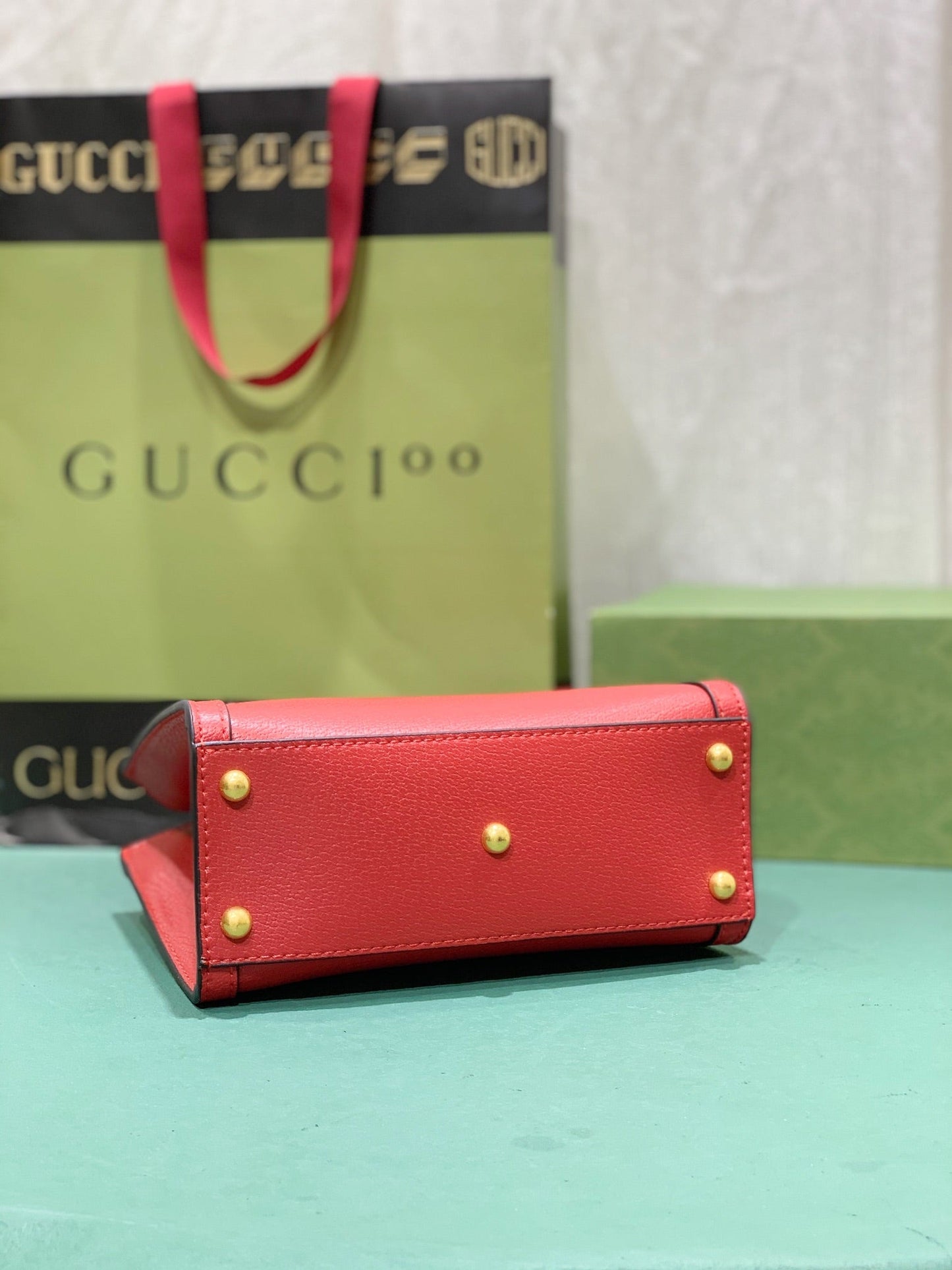 Chic & Stylish Bags