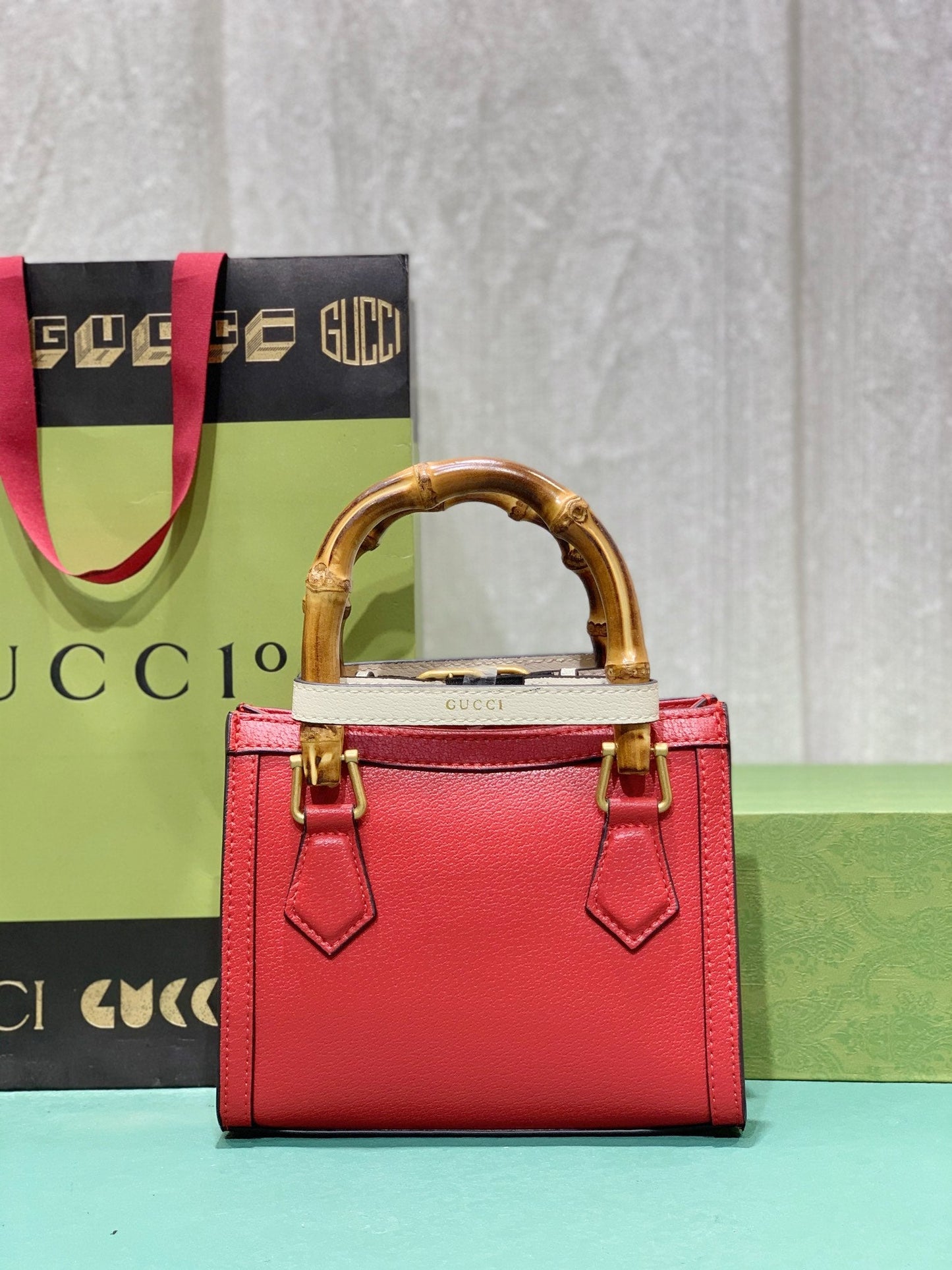 Chic & Stylish Bags
