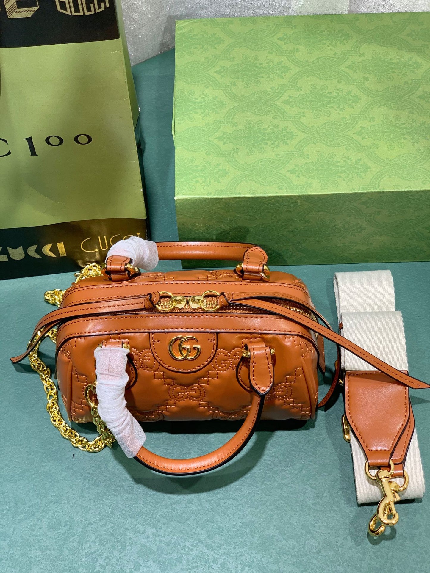 Chic & Stylish Bags