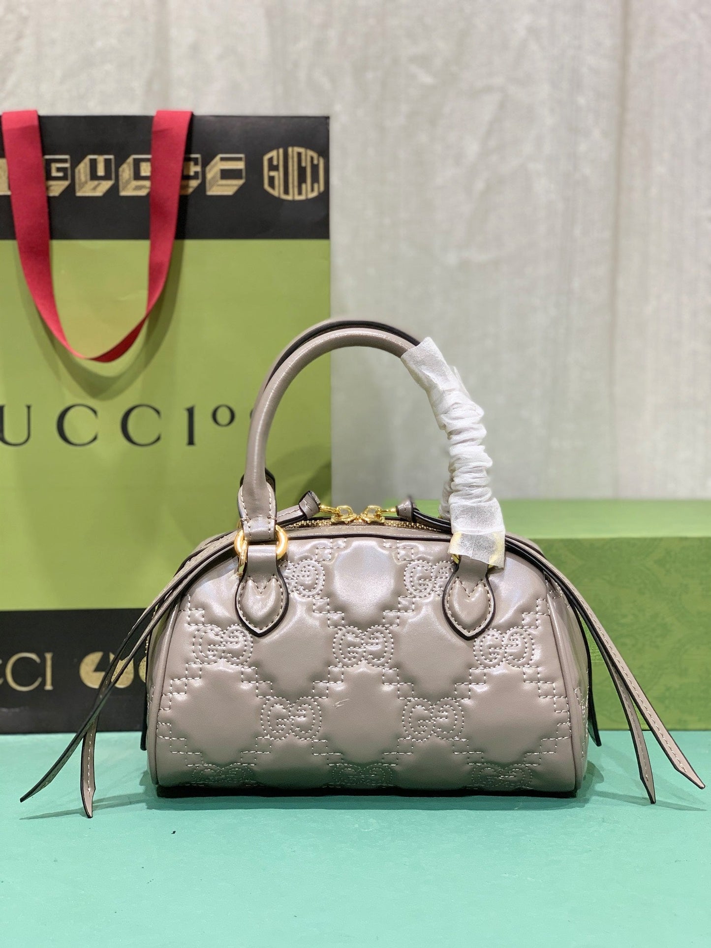 Chic & Stylish Bags