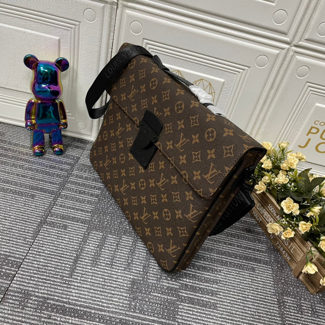 Chic & Stylish Bags