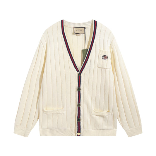 MINIMALIST STREET STYLE