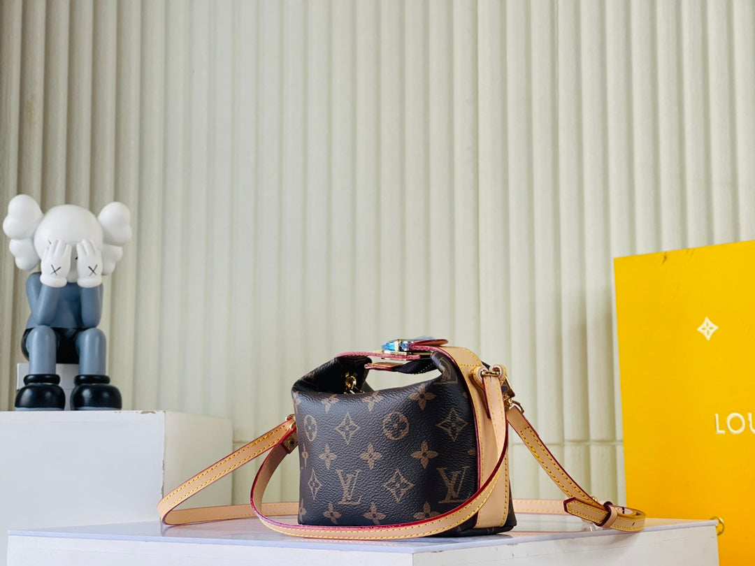 Chic & Stylish Bags