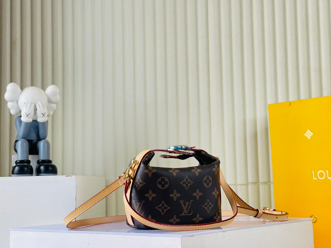 Chic & Stylish Bags