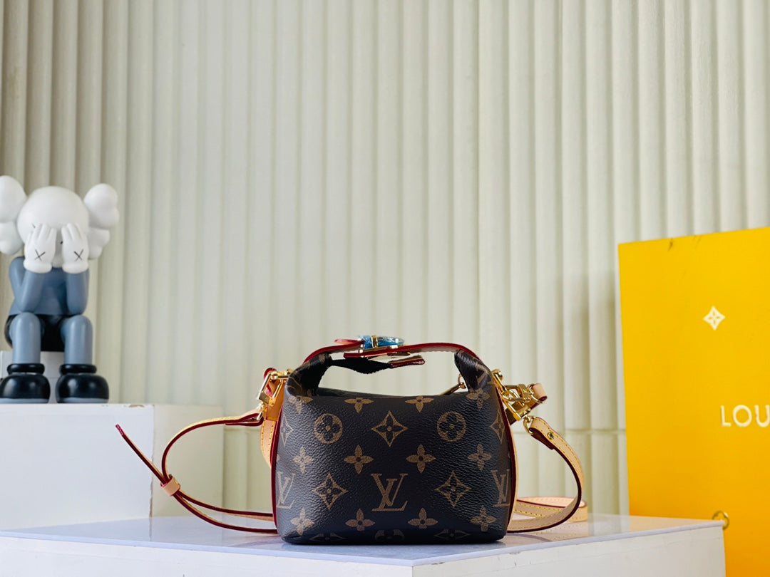 Chic & Stylish Bags