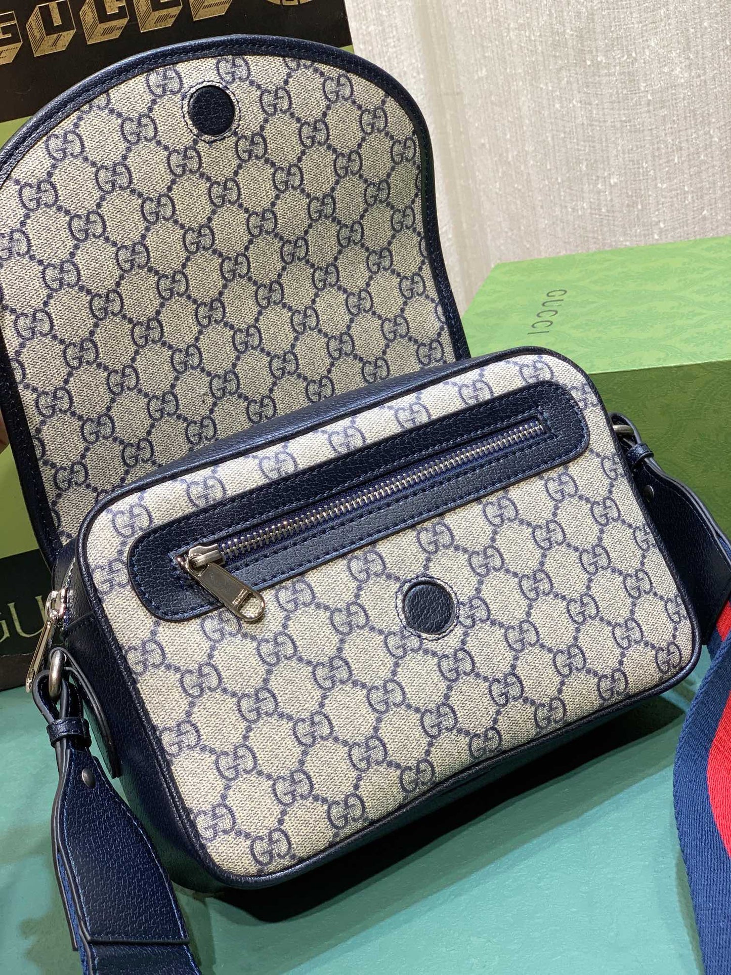 Chic & Stylish Bags