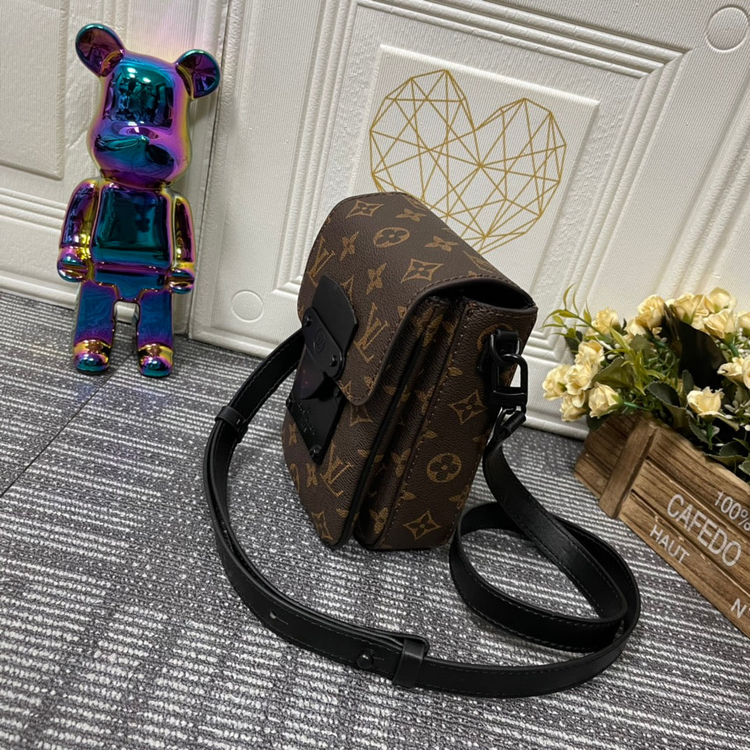 Chic & Stylish Bags