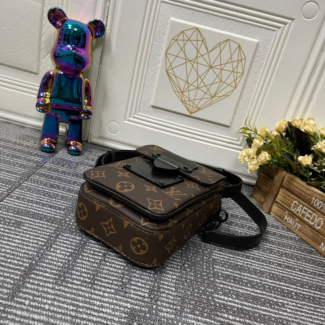 Chic & Stylish Bags