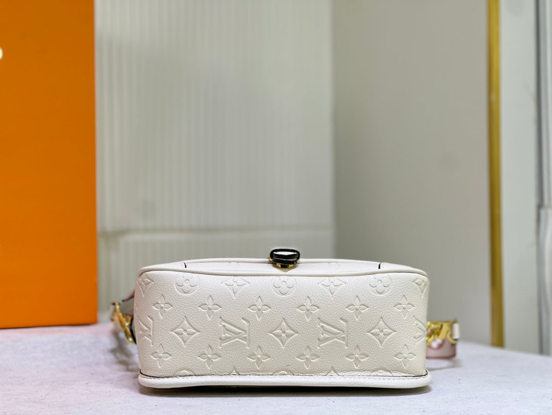 Chic & Stylish Bags