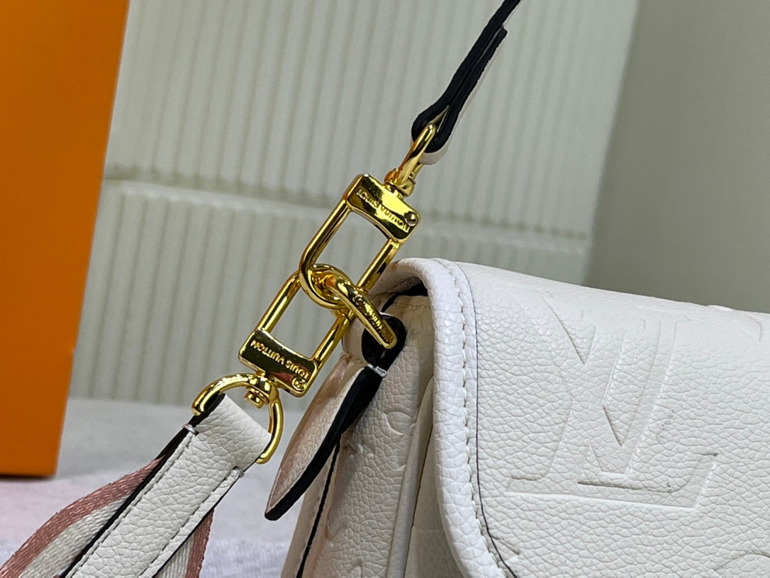 Chic & Stylish Bags