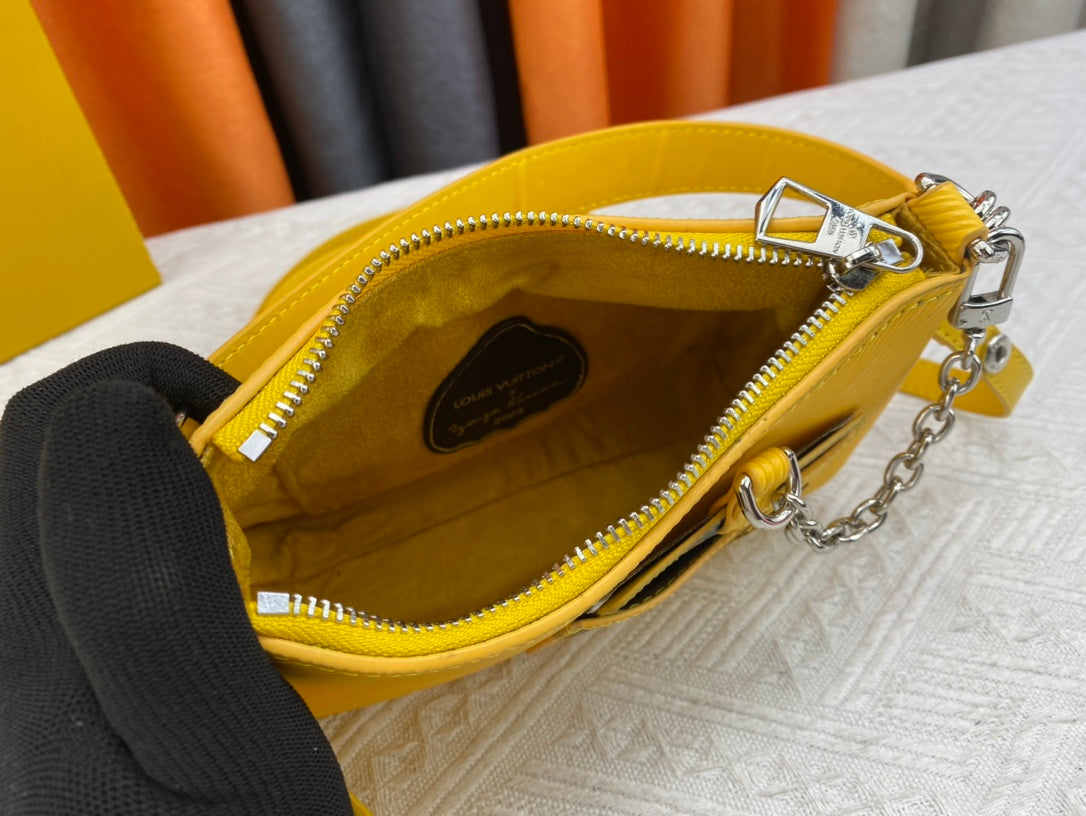 Chic & Stylish Bags