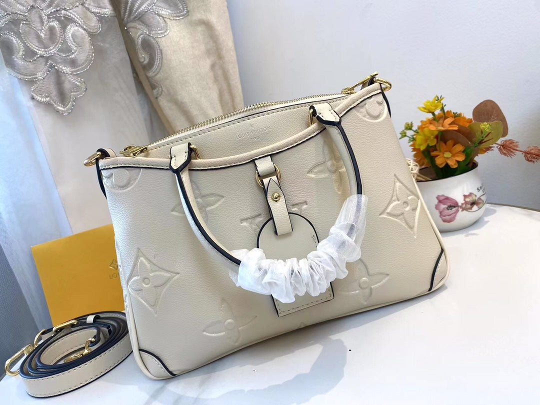 Chic & Stylish Bags