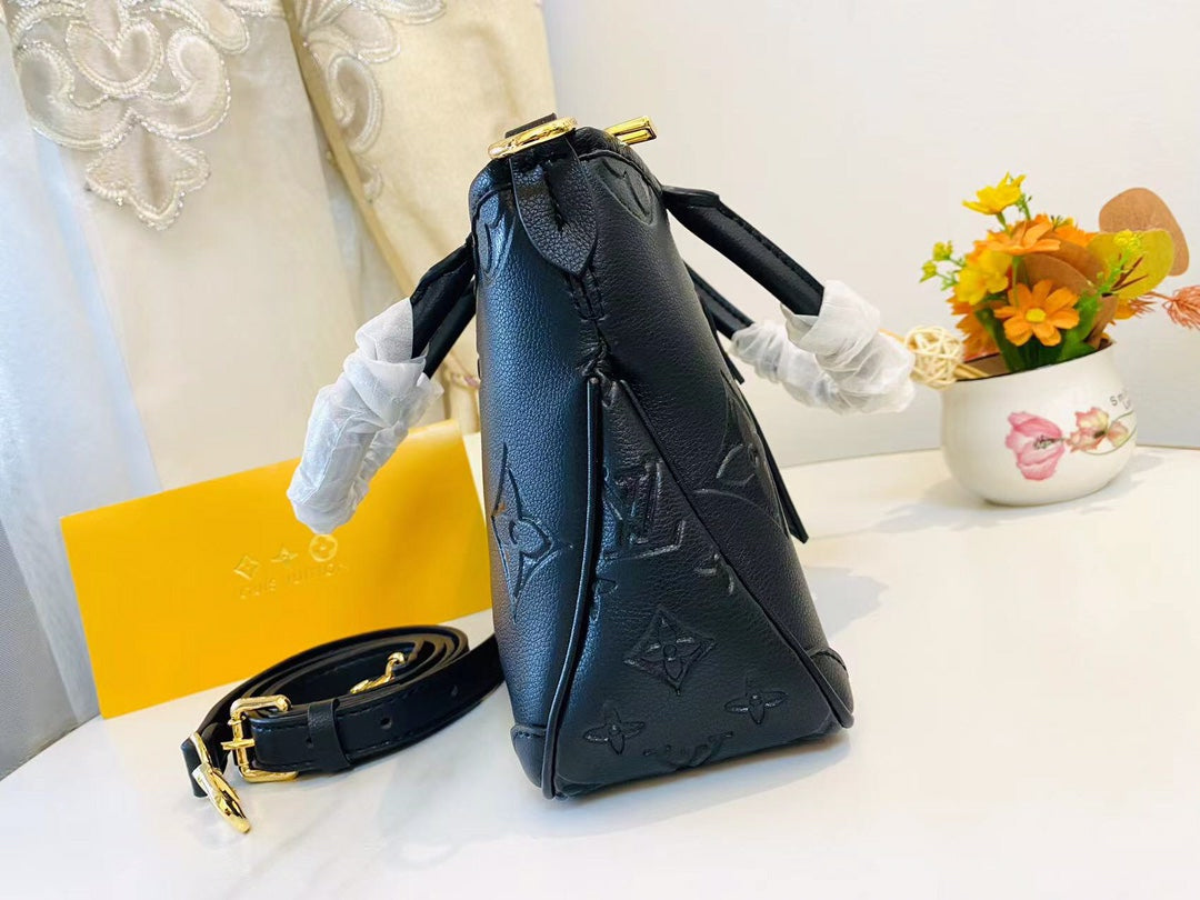 Chic & Stylish Bags