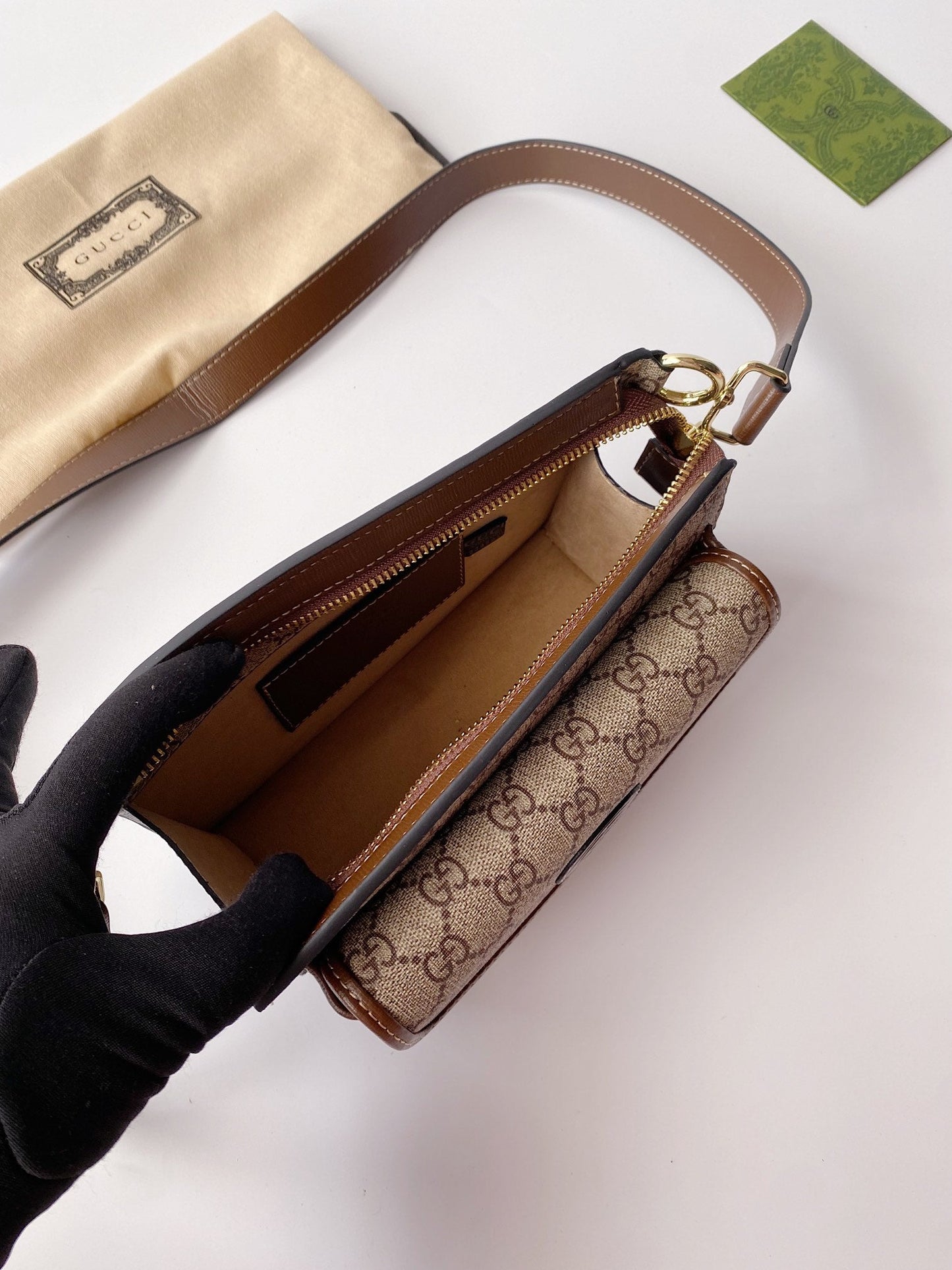 Chic & Stylish Bags