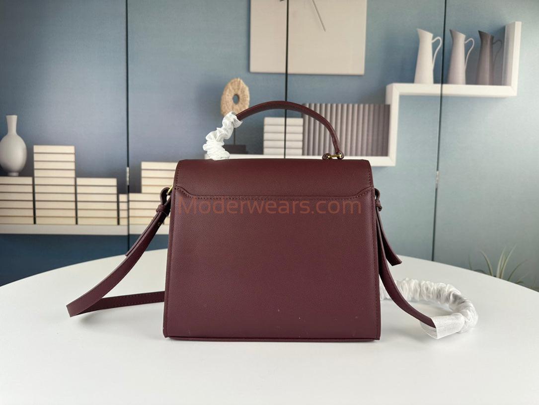 Chic & Stylish Bags