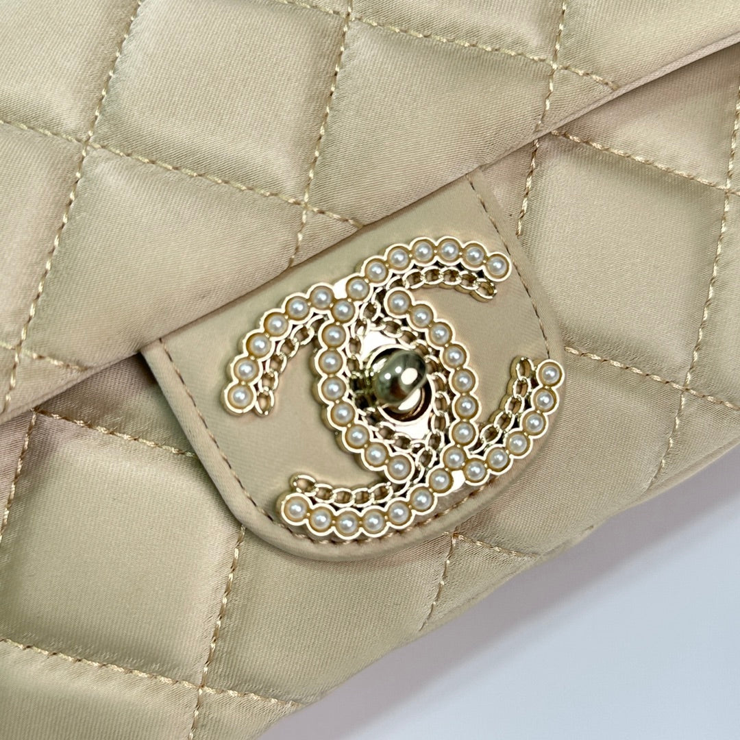 Chic & Stylish Bags