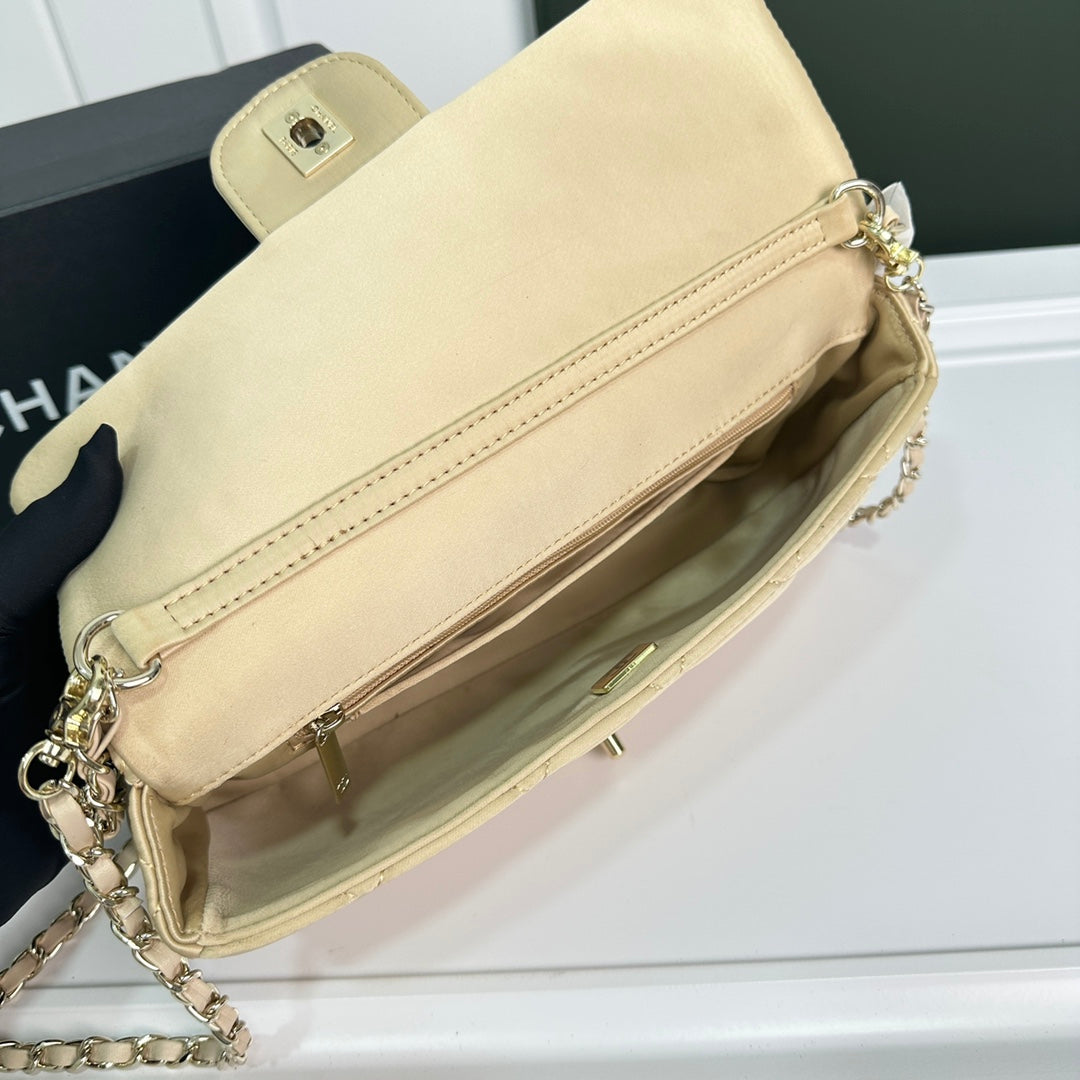 Chic & Stylish Bags