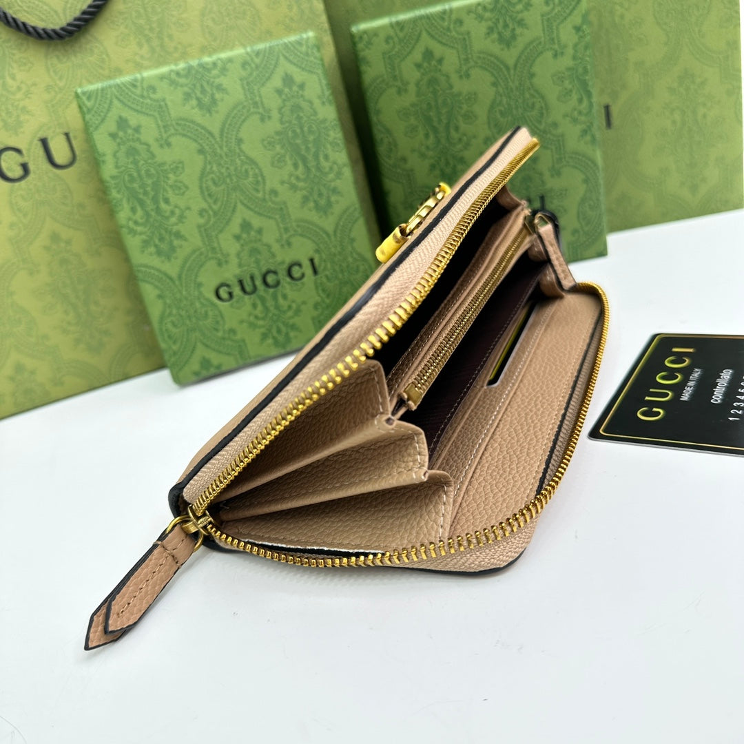Chic & Stylish Bags
