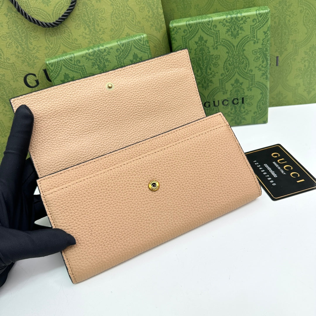 Chic & Stylish Bags