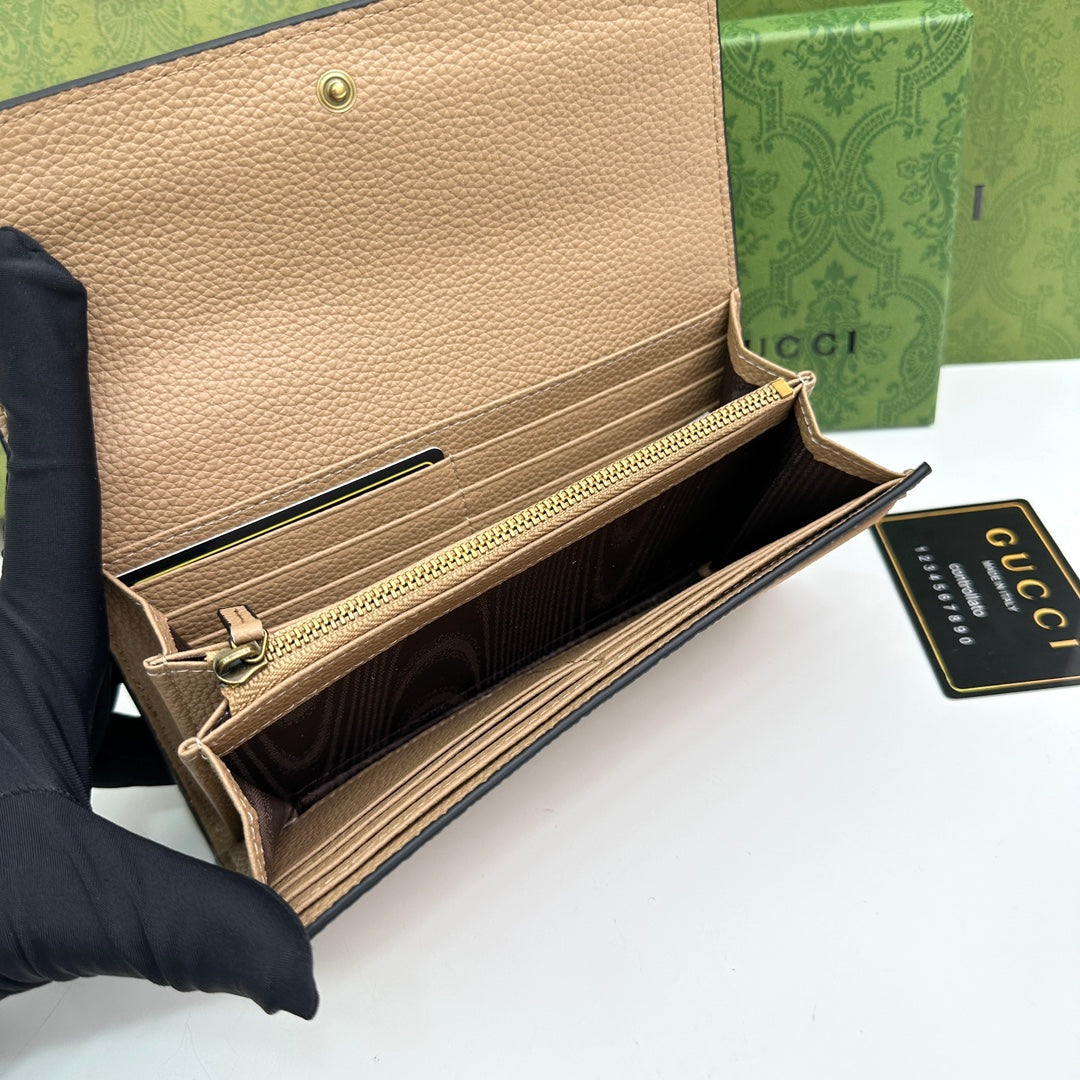 Chic & Stylish Bags