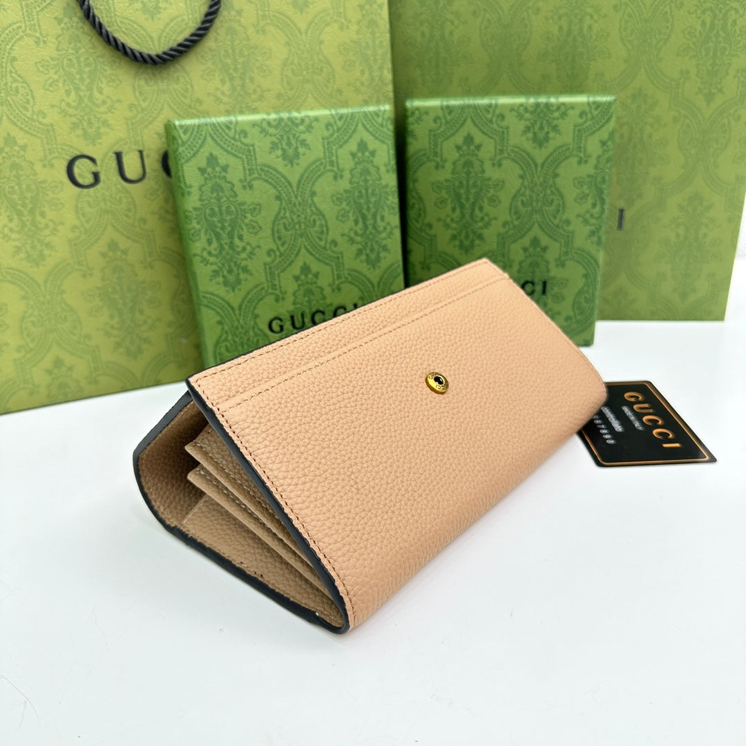 Chic & Stylish Bags