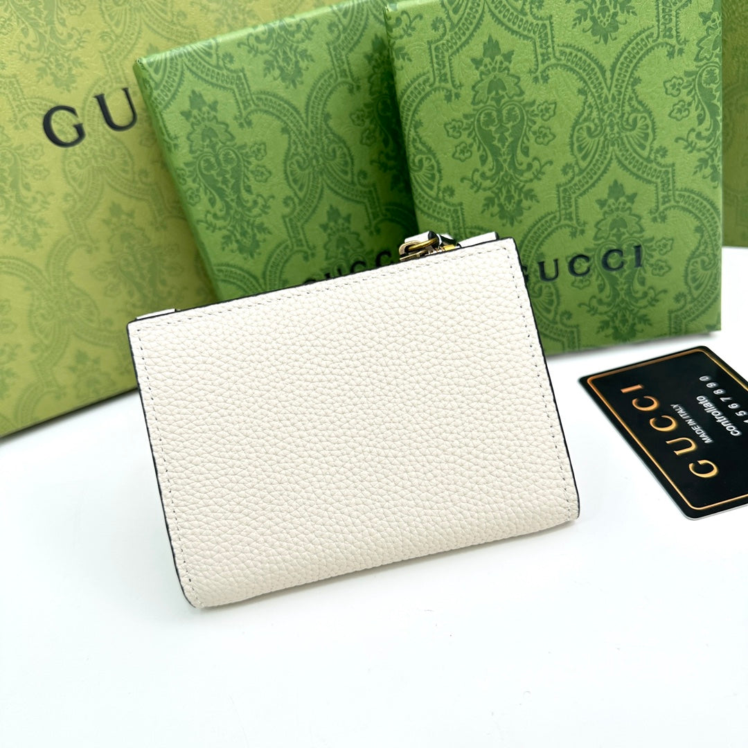 Chic & Stylish Bags