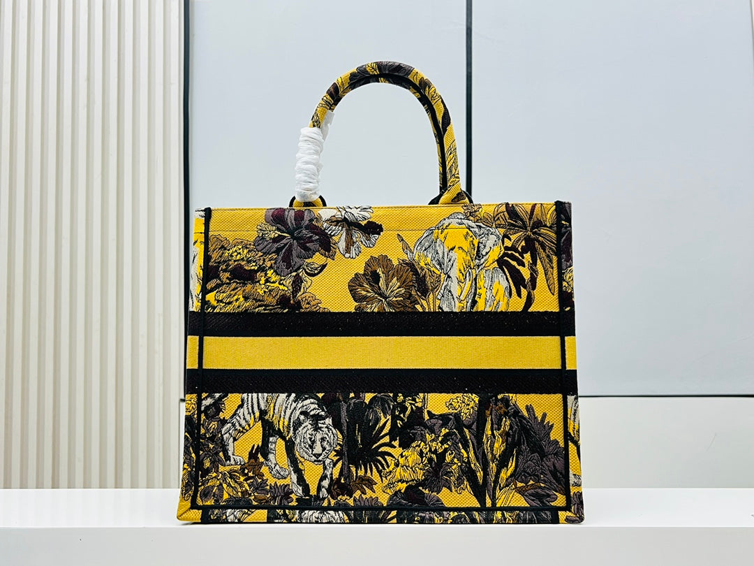 Chic & Stylish Bags