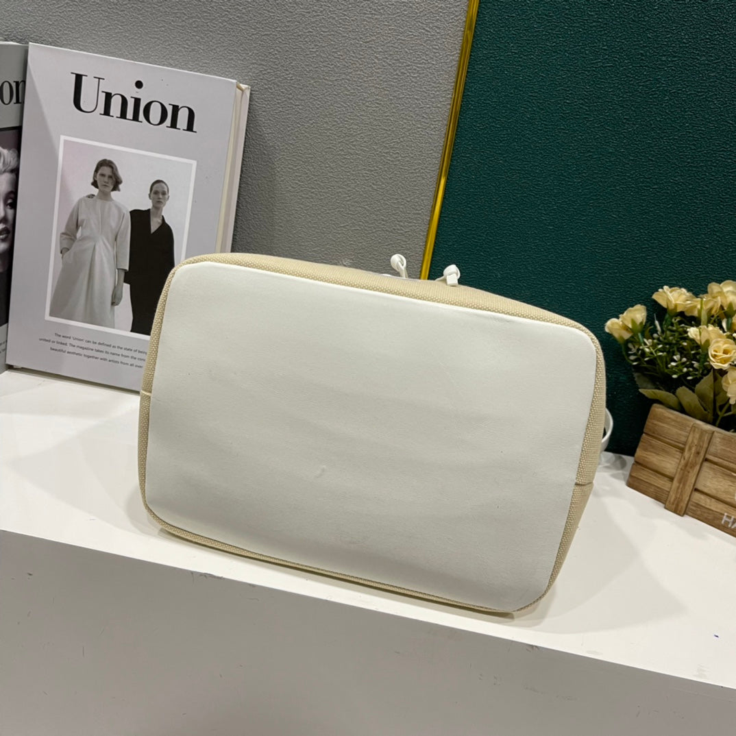 Chic & Stylish Bags