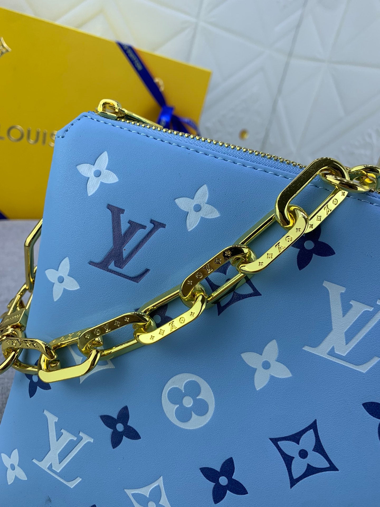 Chic & Stylish Bags