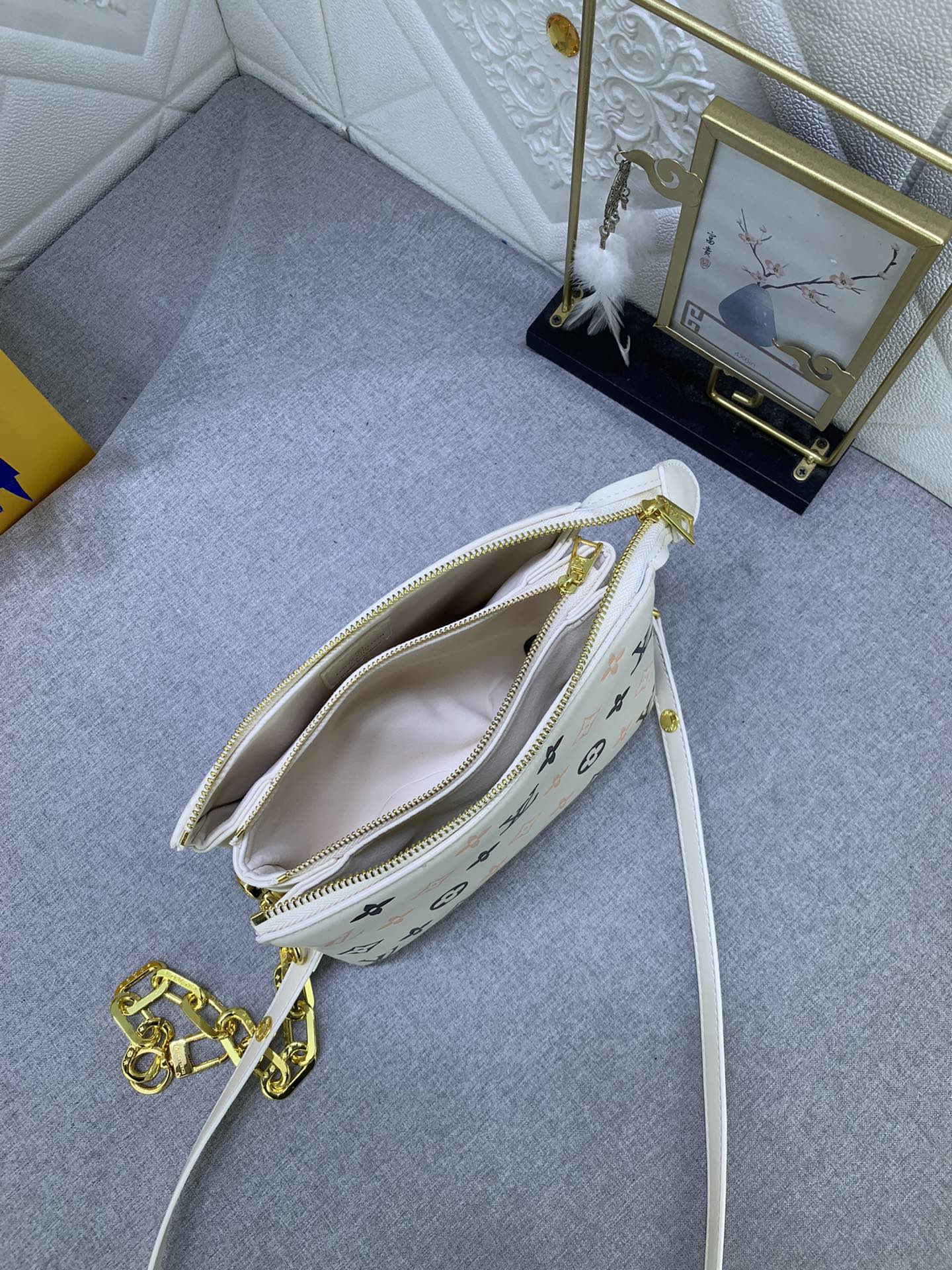 Chic & Stylish Bags