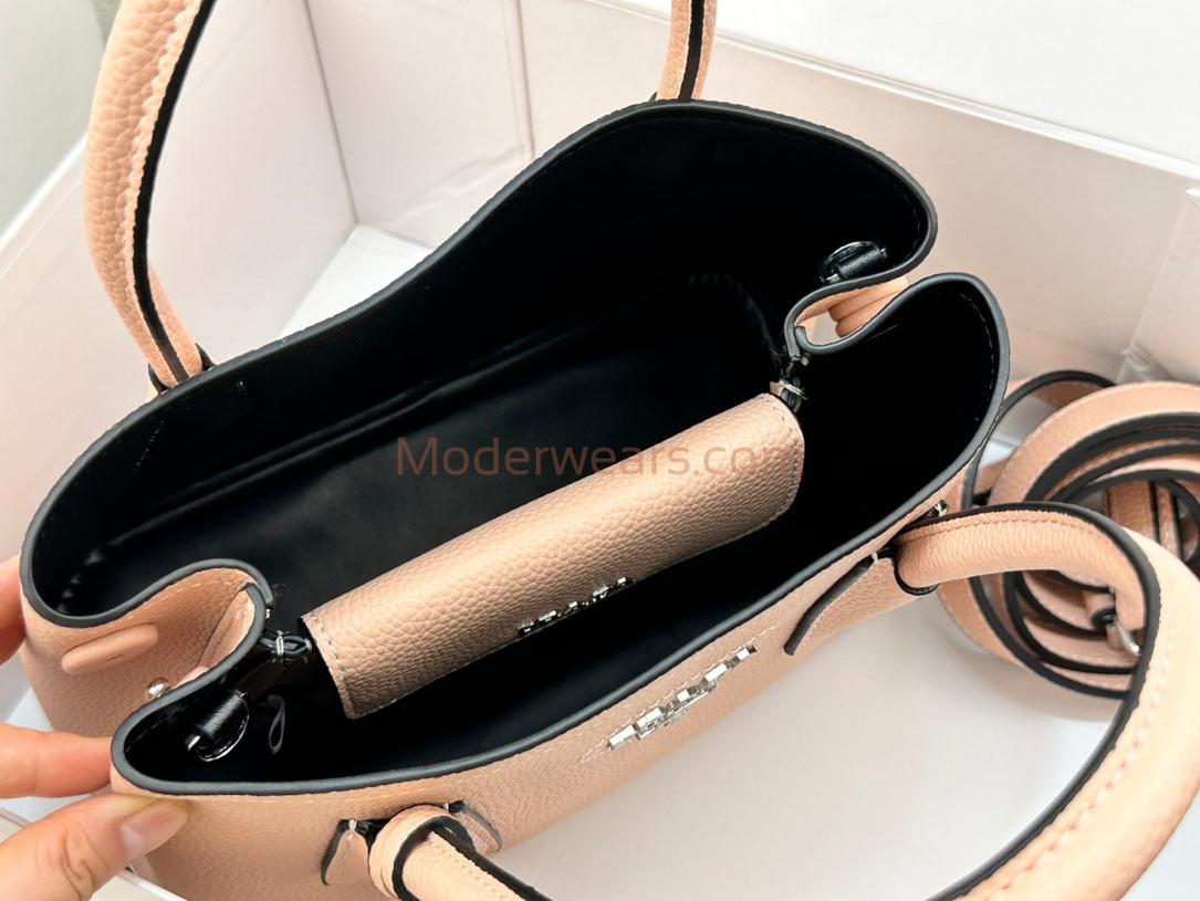 Chic & Stylish Bags