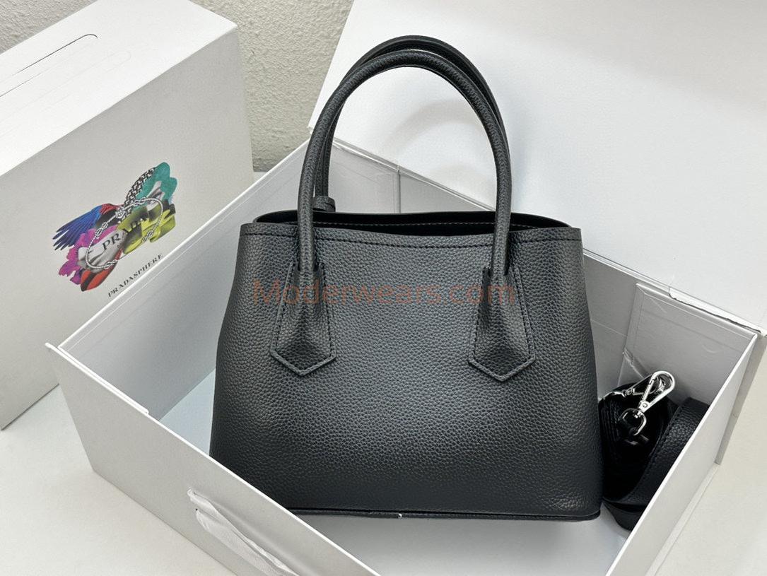 Chic & Stylish Bags