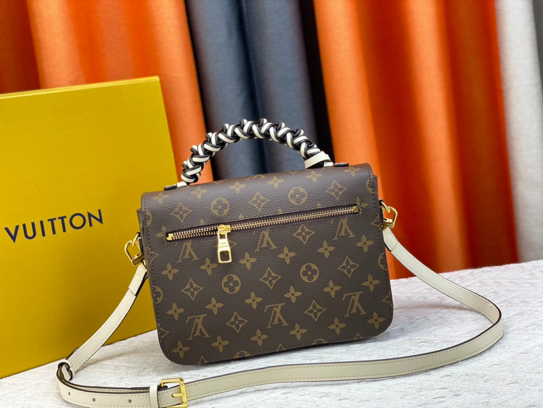 Chic & Stylish Bags