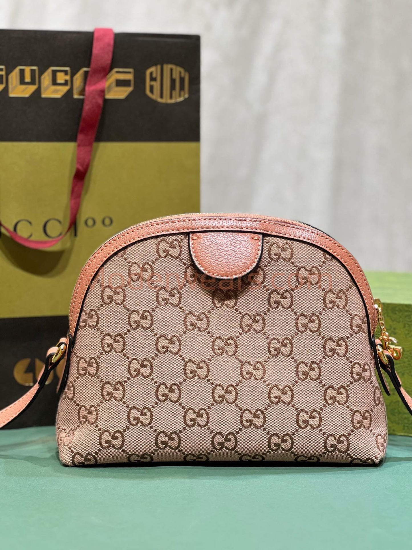 Chic & Stylish Bags