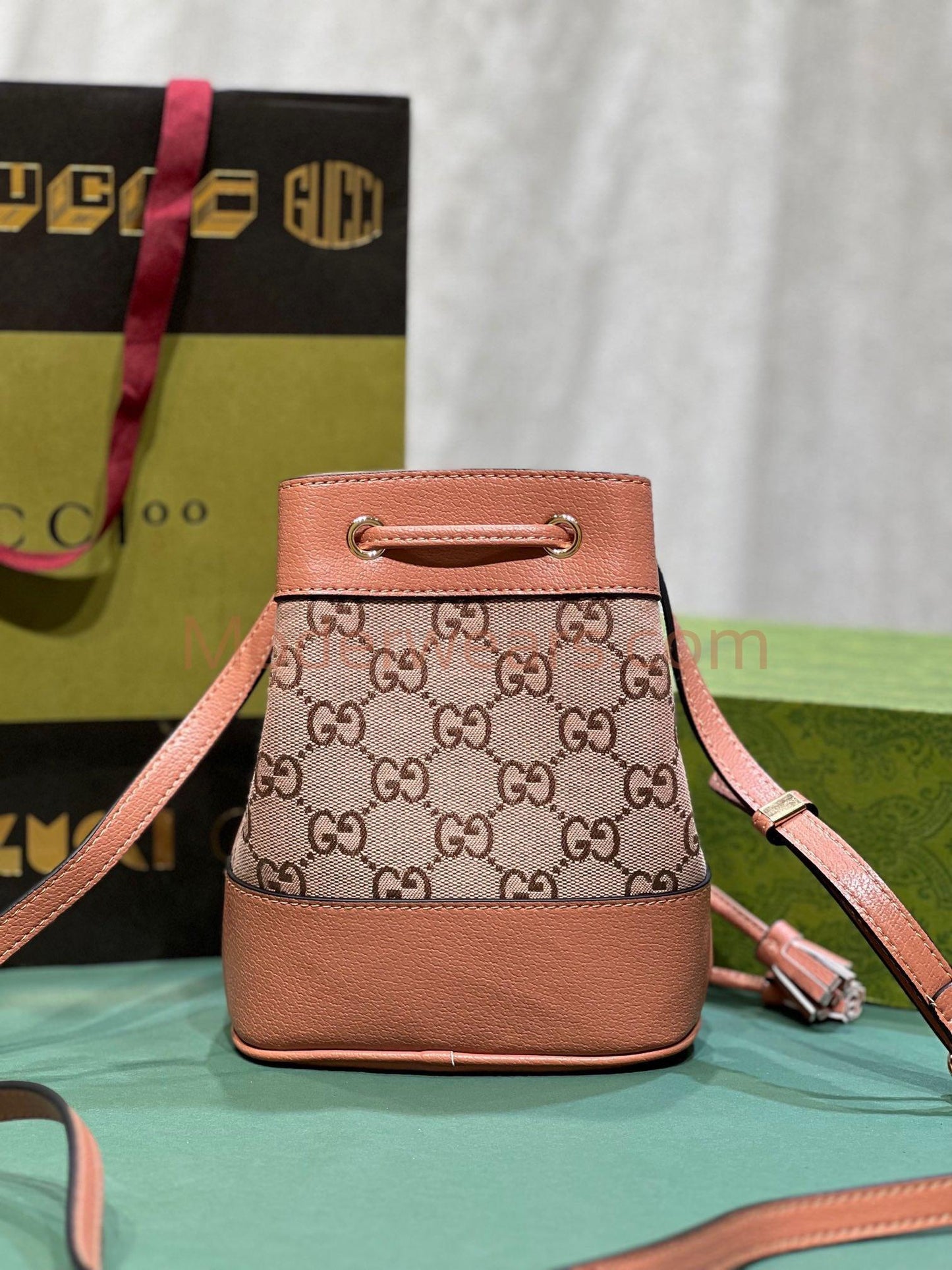 Chic & Stylish Bags