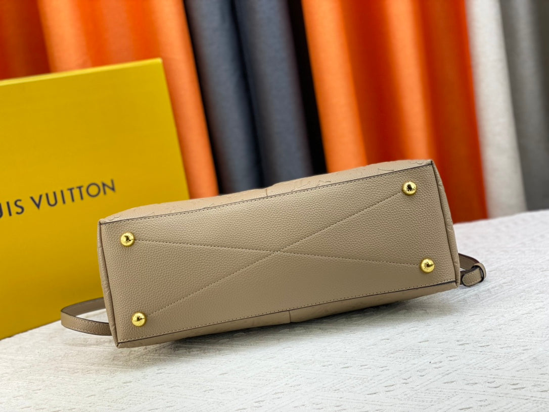 Chic & Stylish Bags