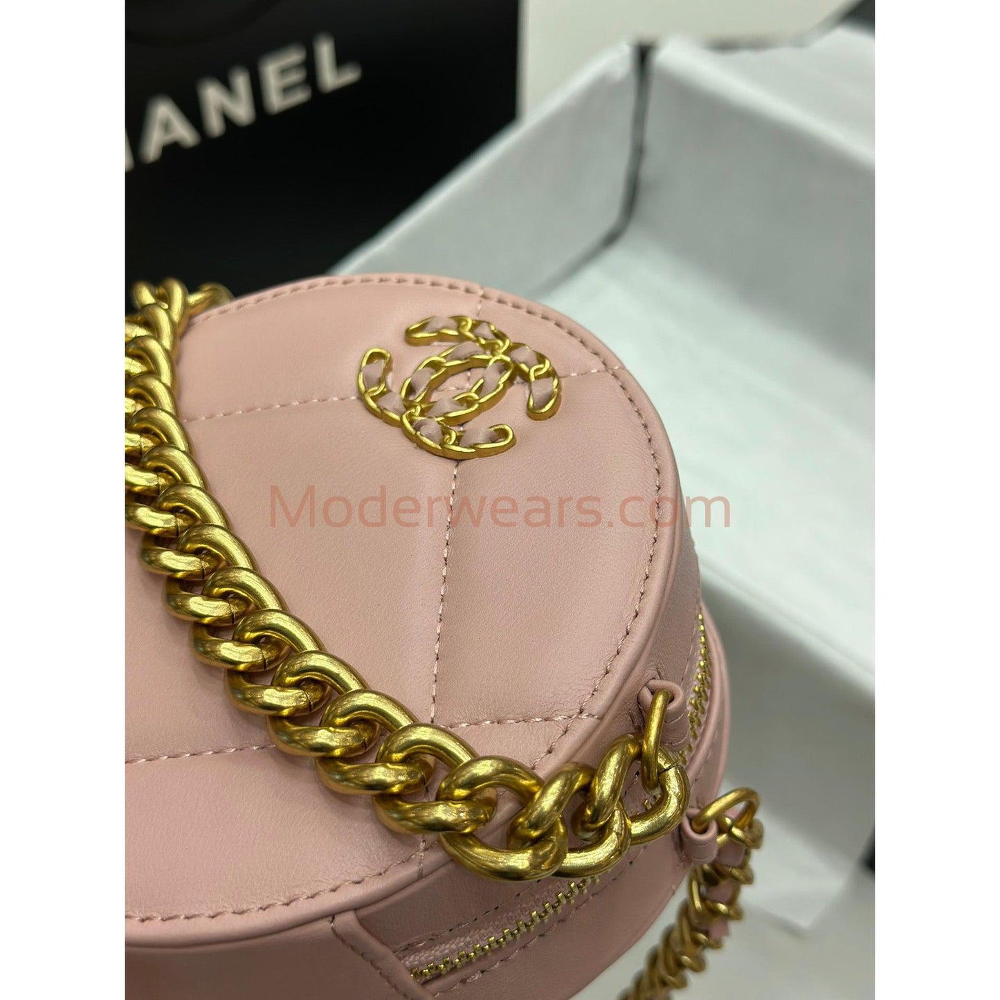 Chic & Stylish Bags