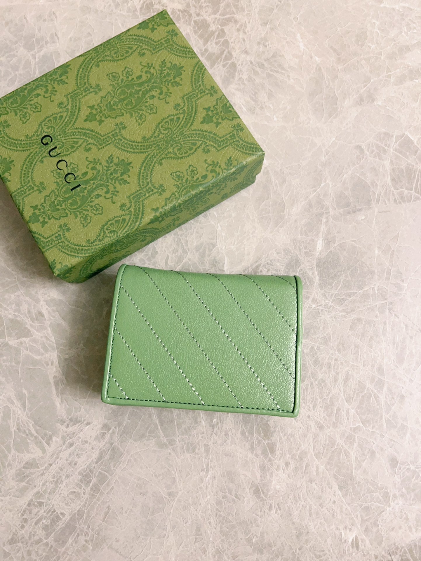 Chic & Stylish Bags
