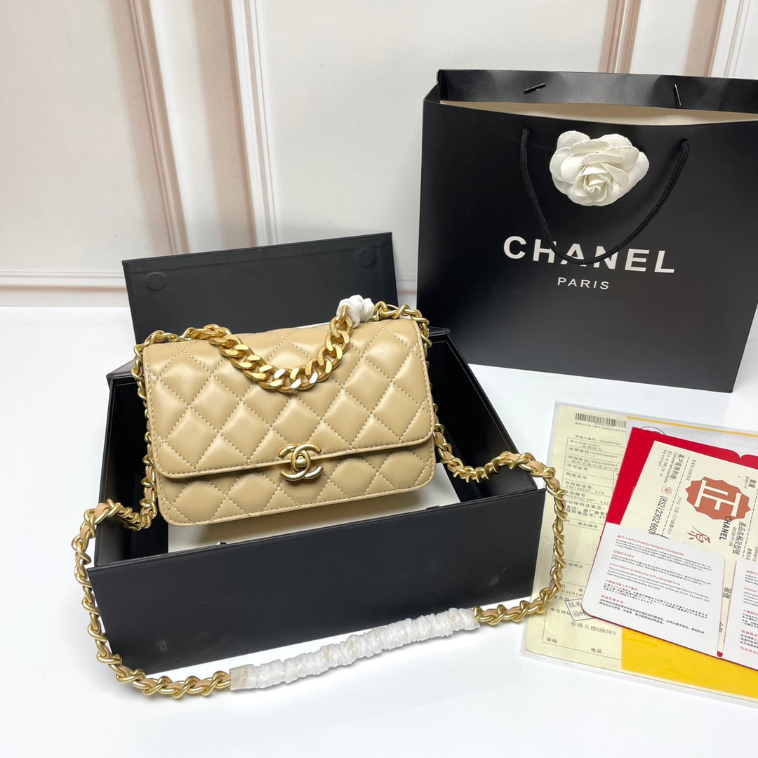 Chic & Stylish Bags
