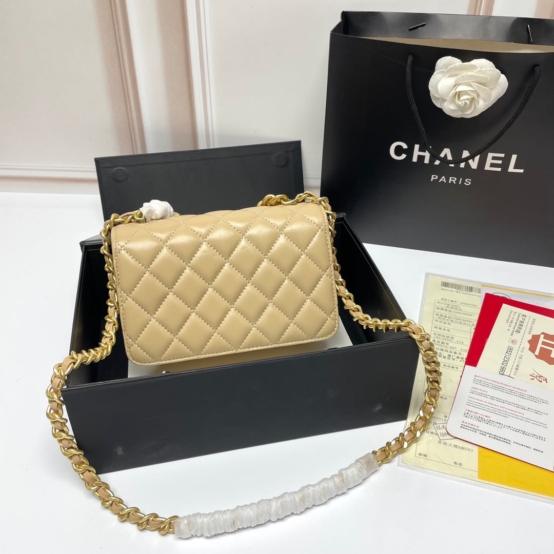 Chic & Stylish Bags