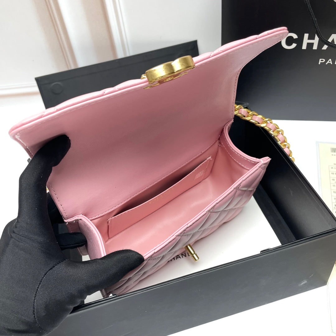 Chic & Stylish Bags