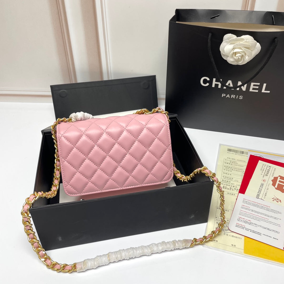 Chic & Stylish Bags