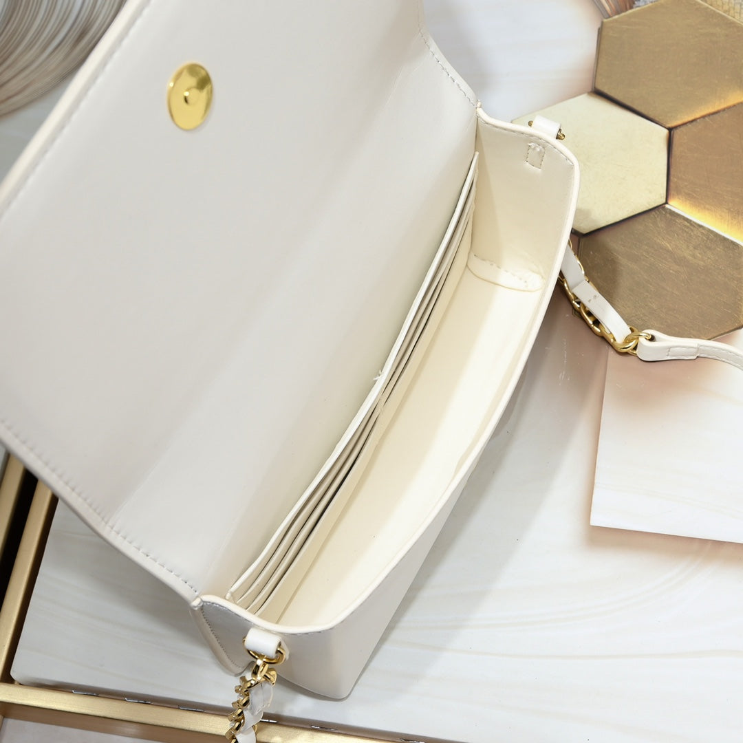 Chic & Stylish Bags