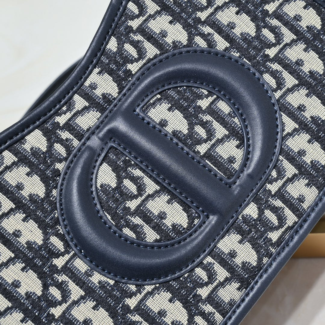 Chic & Stylish Bags