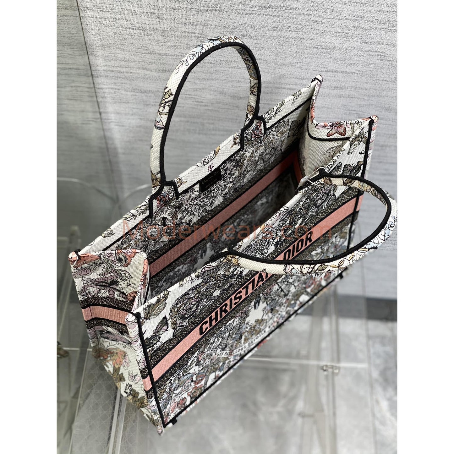 Chic & Stylish Bags